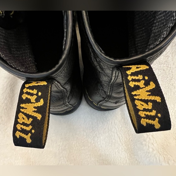 Dr. Martens Industrial Steel Toe Boots - Black Leather - Men 7 / Women 8 - Picture 8 of 15